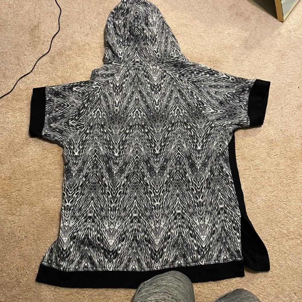 Nike sportswear N7 poncho hoodie. Large - Picture 5 of 13